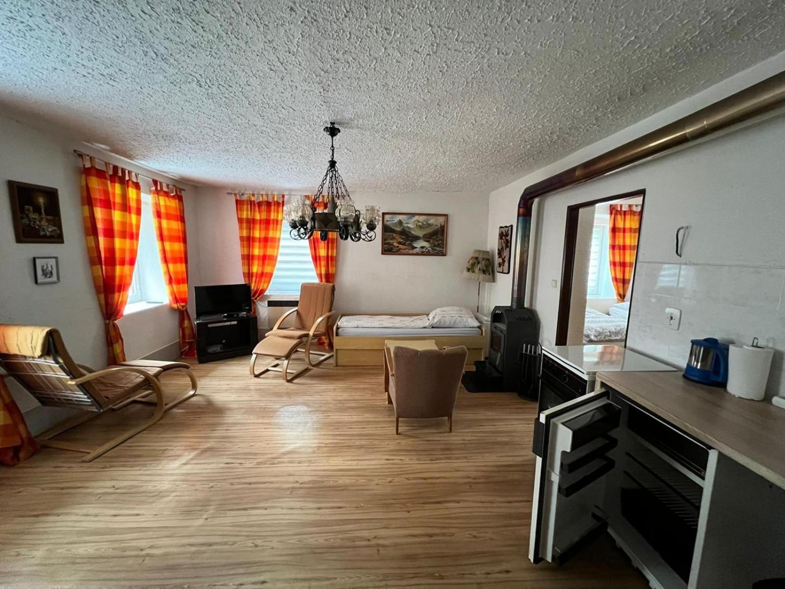 Apartmany Merkel Броумов Экстерьер фото